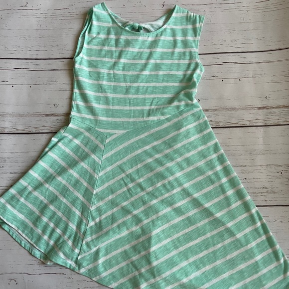 asymmetrical light blue and white striped dress! - Picture 3 of 4